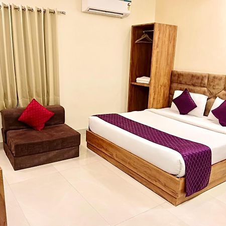 Hampton Hotel - 200 Mt From Golden Temple Амритсар Екстериор снимка
