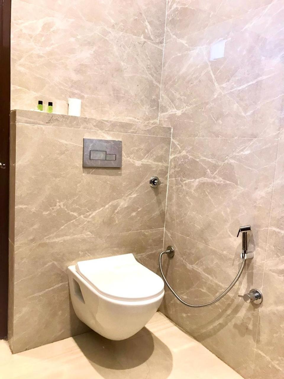 Hampton Hotel - 200 Mt From Golden Temple Амритсар Екстериор снимка